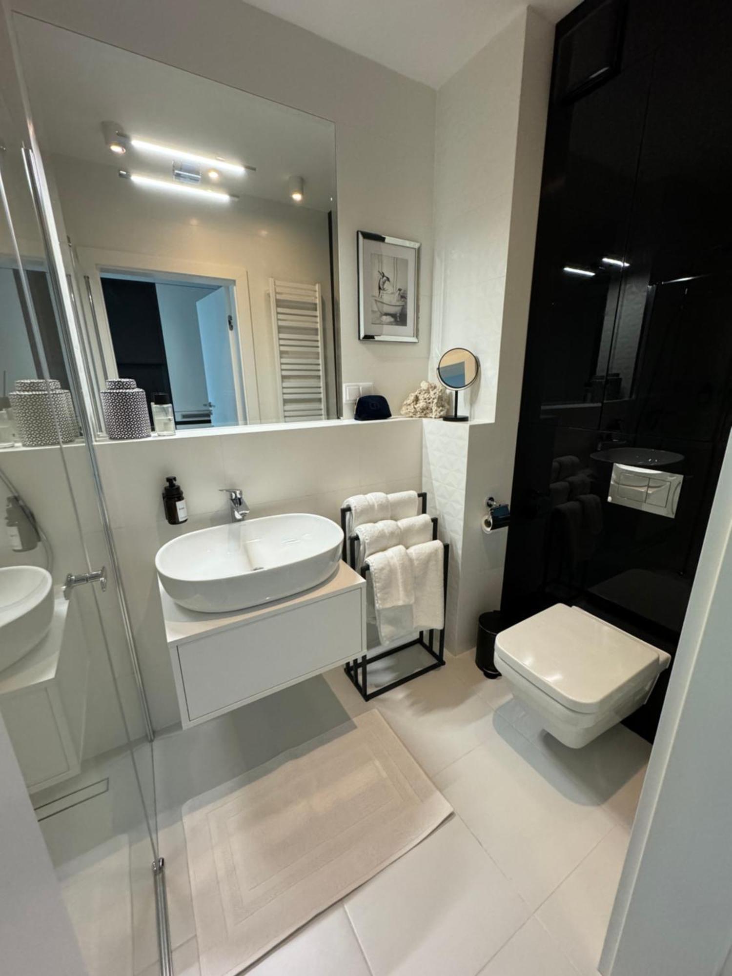 Wave Apartment Tyballtic 7Th Floor With Two Bedrooms And Sea View! Miedzyzdroje Exteriér fotografie